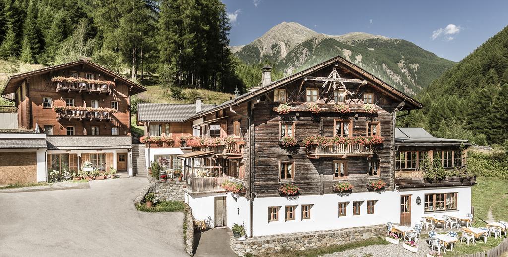 Hotel Oberraindlhof Senales Exterior photo